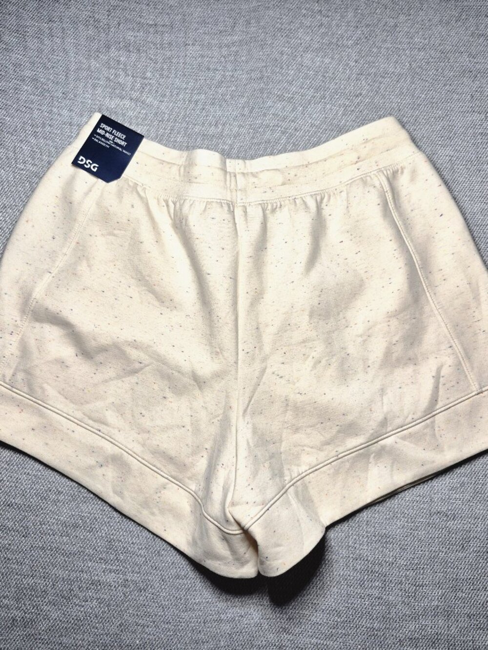 DSG Sport Fleece Mid-Rise Shorts NWT Bright Sand Multicolor Size M